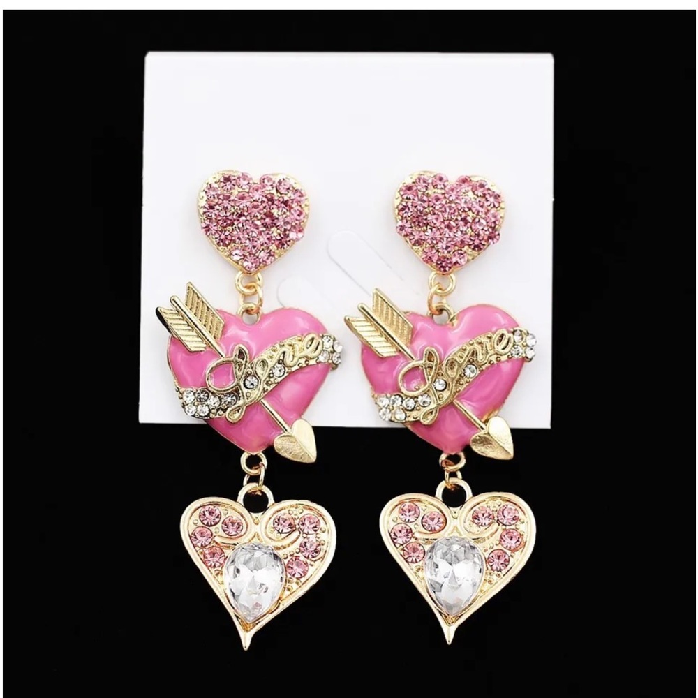 GORGEOUS Love Heart Arrow Cupid Earrings